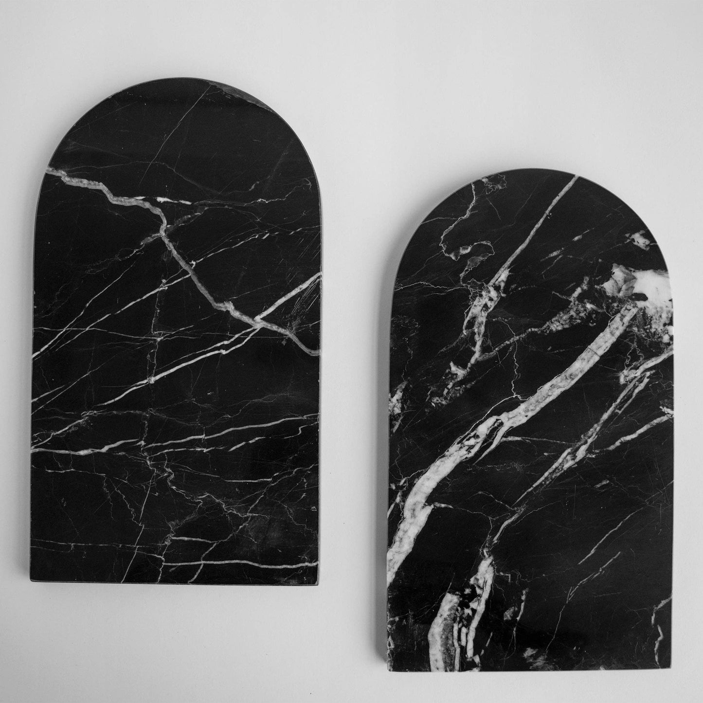 BLACK MARBLE ARCHED PLATTER