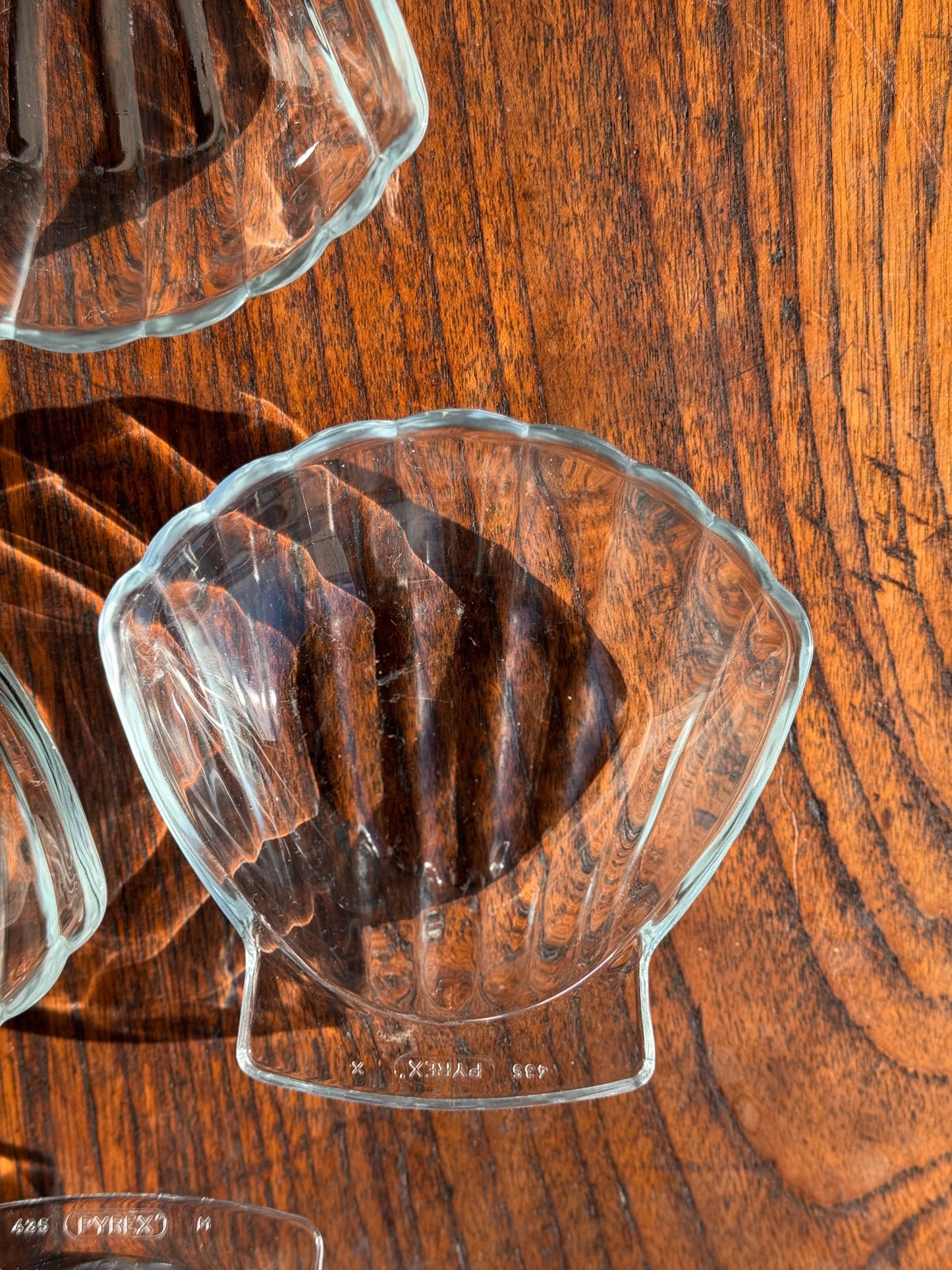 Pyrex France shell-shaped glass dishes