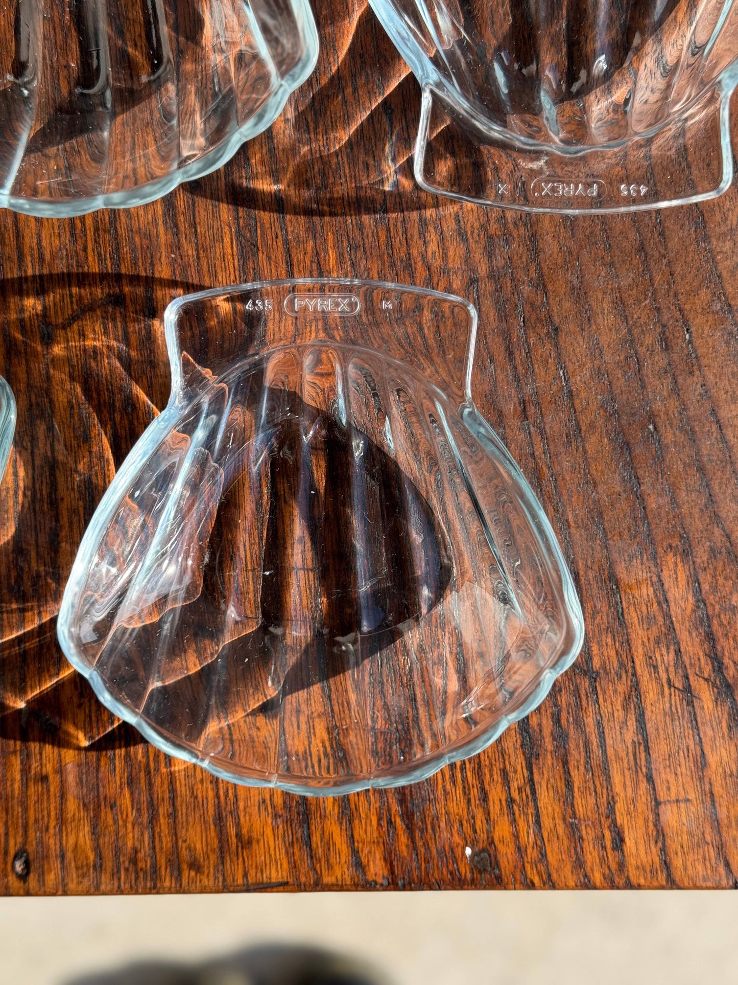 Pyrex France shell-shaped glass dishes