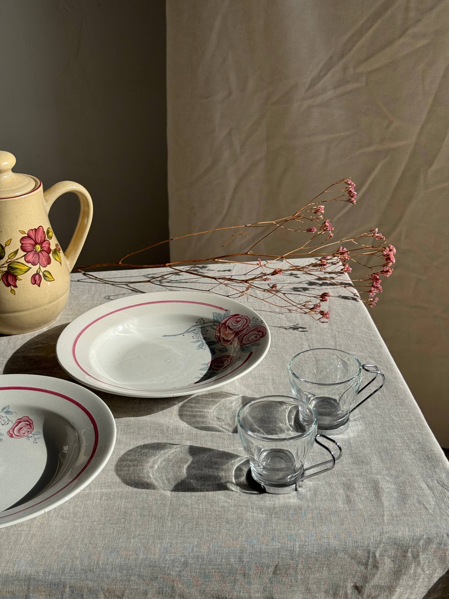 Set of 9 vintage Italian cups with metal handles