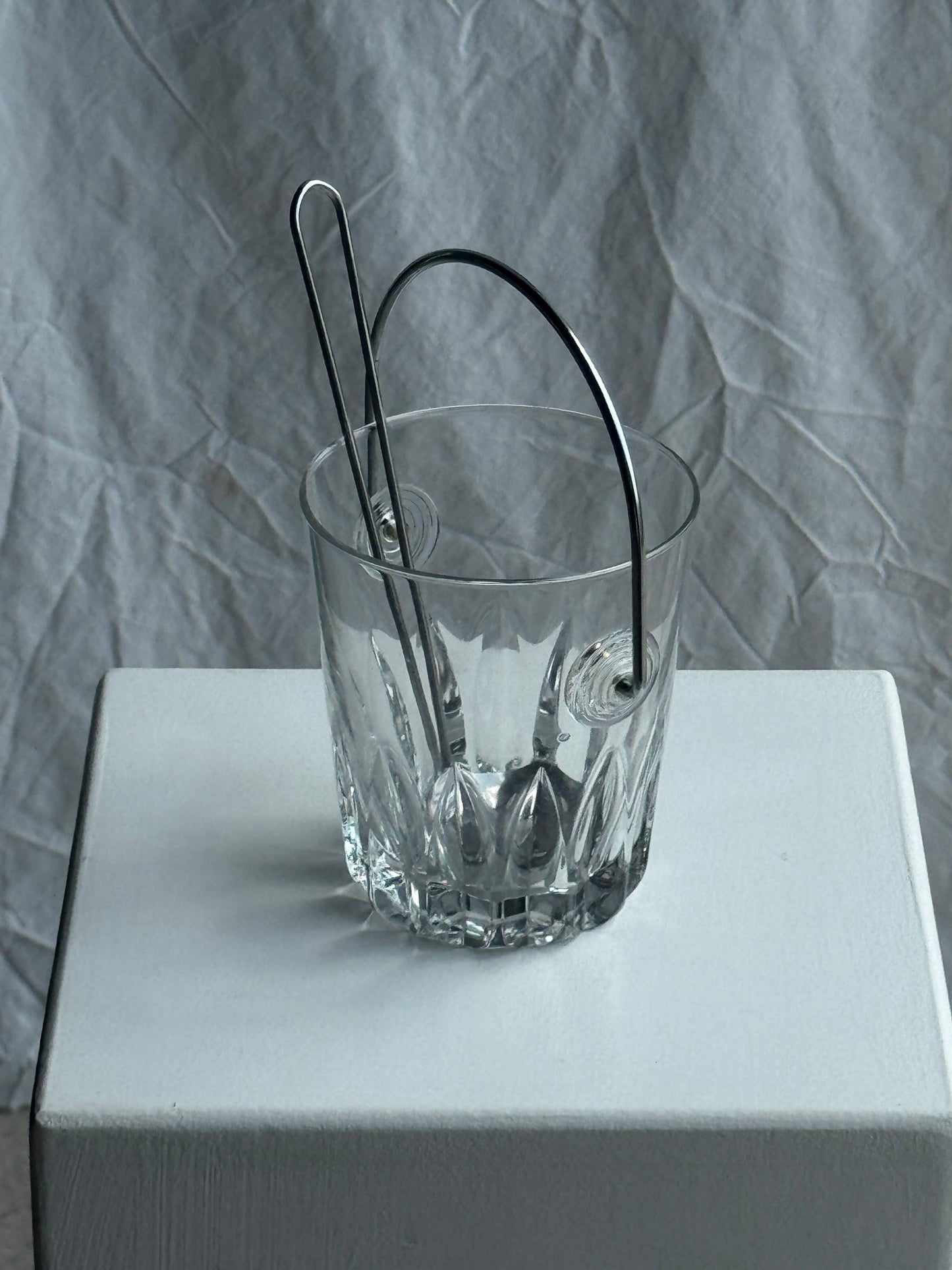 Small glass ice bucket with its ladle H13.5