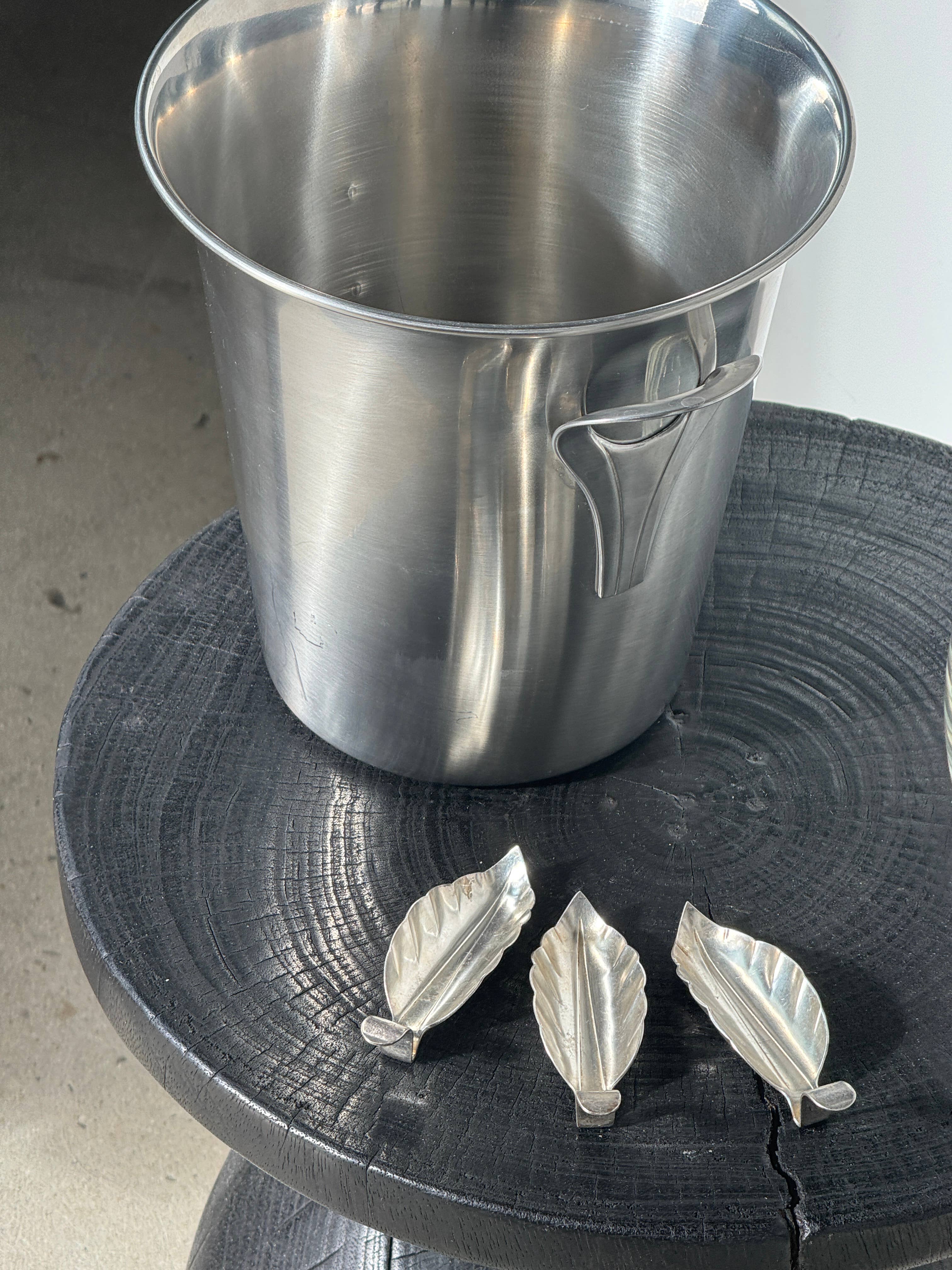 Guy Degrenne champagne bucket with Art Nouveau-style handles, stainless steel