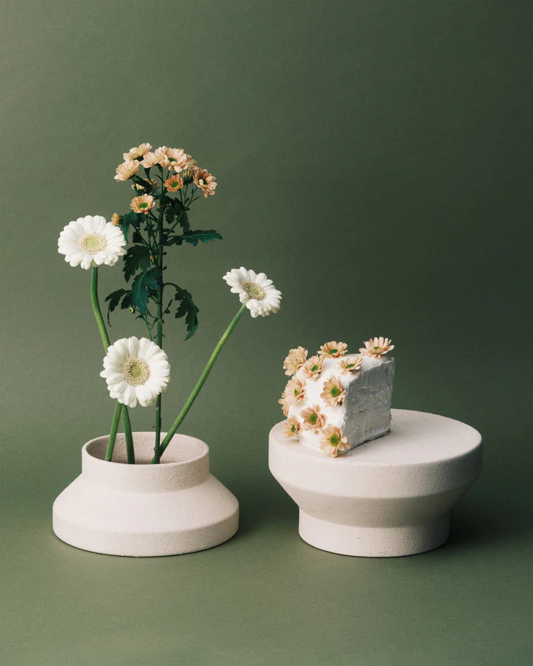 Vase/Cake stand S beige Mira
