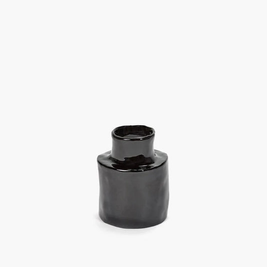Héléna Marie Black Vase 1