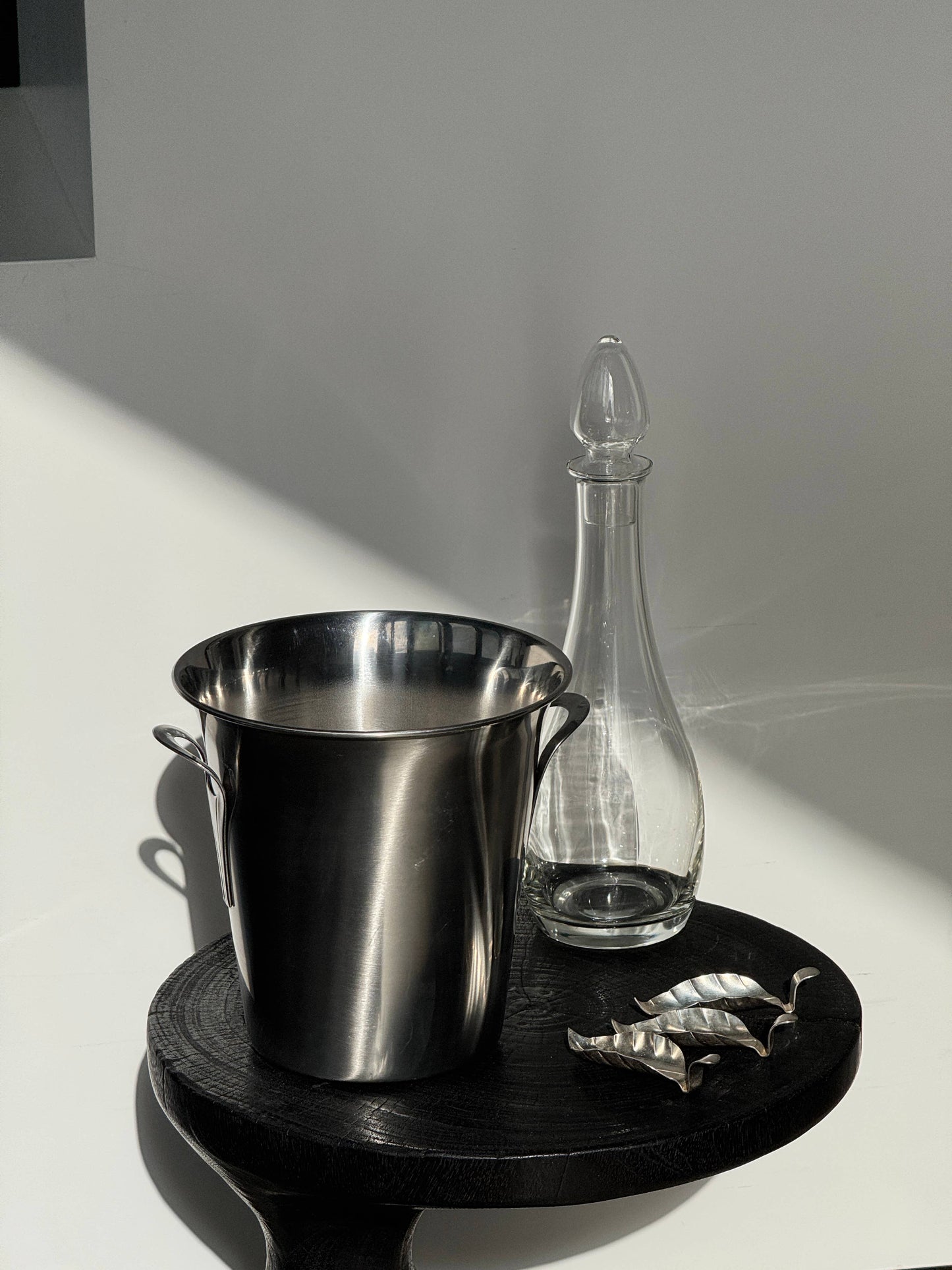 Guy Degrenne champagne bucket with Art Nouveau-style handles, stainless steel