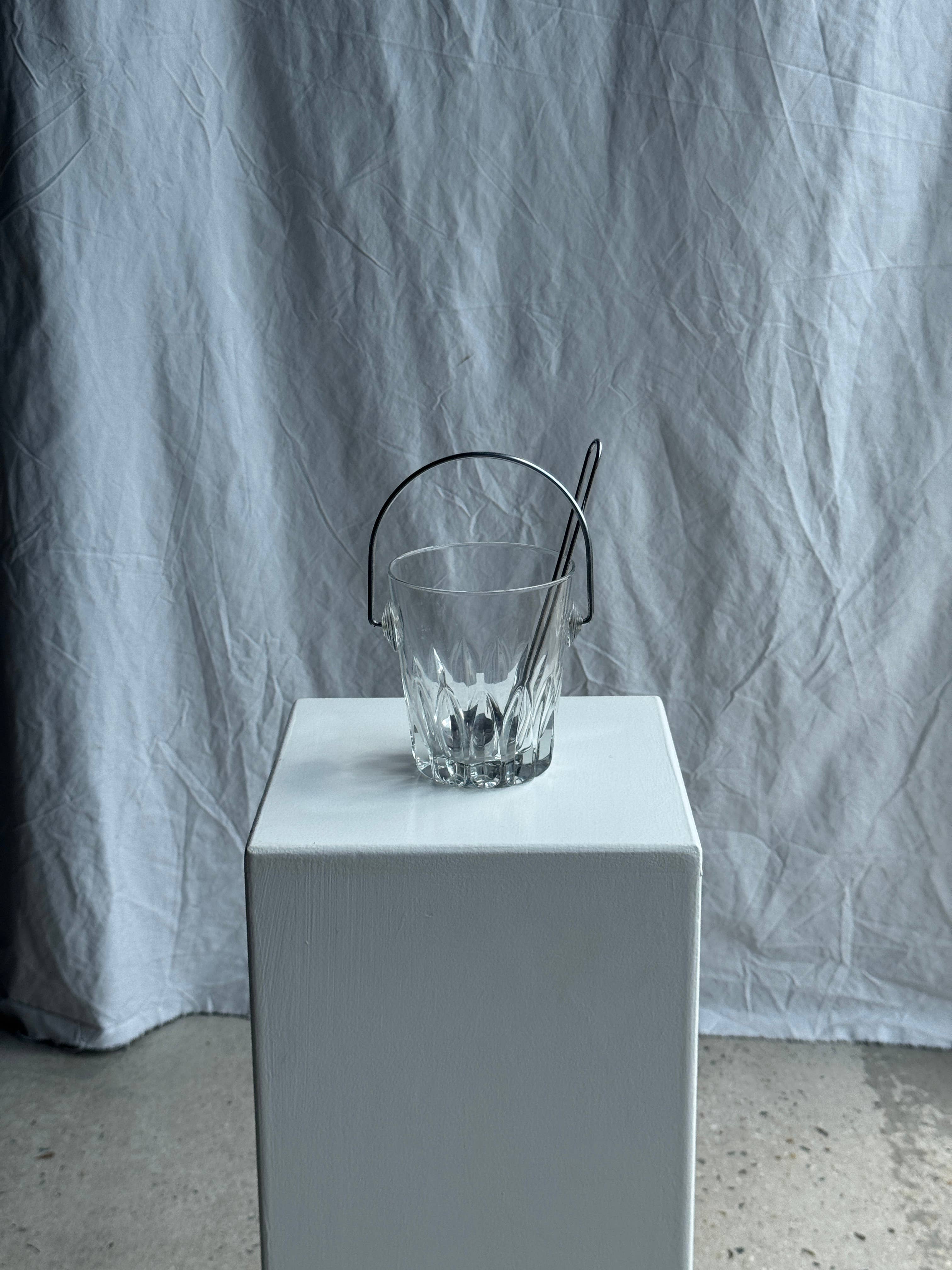 Small glass ice bucket with its ladle H13.5