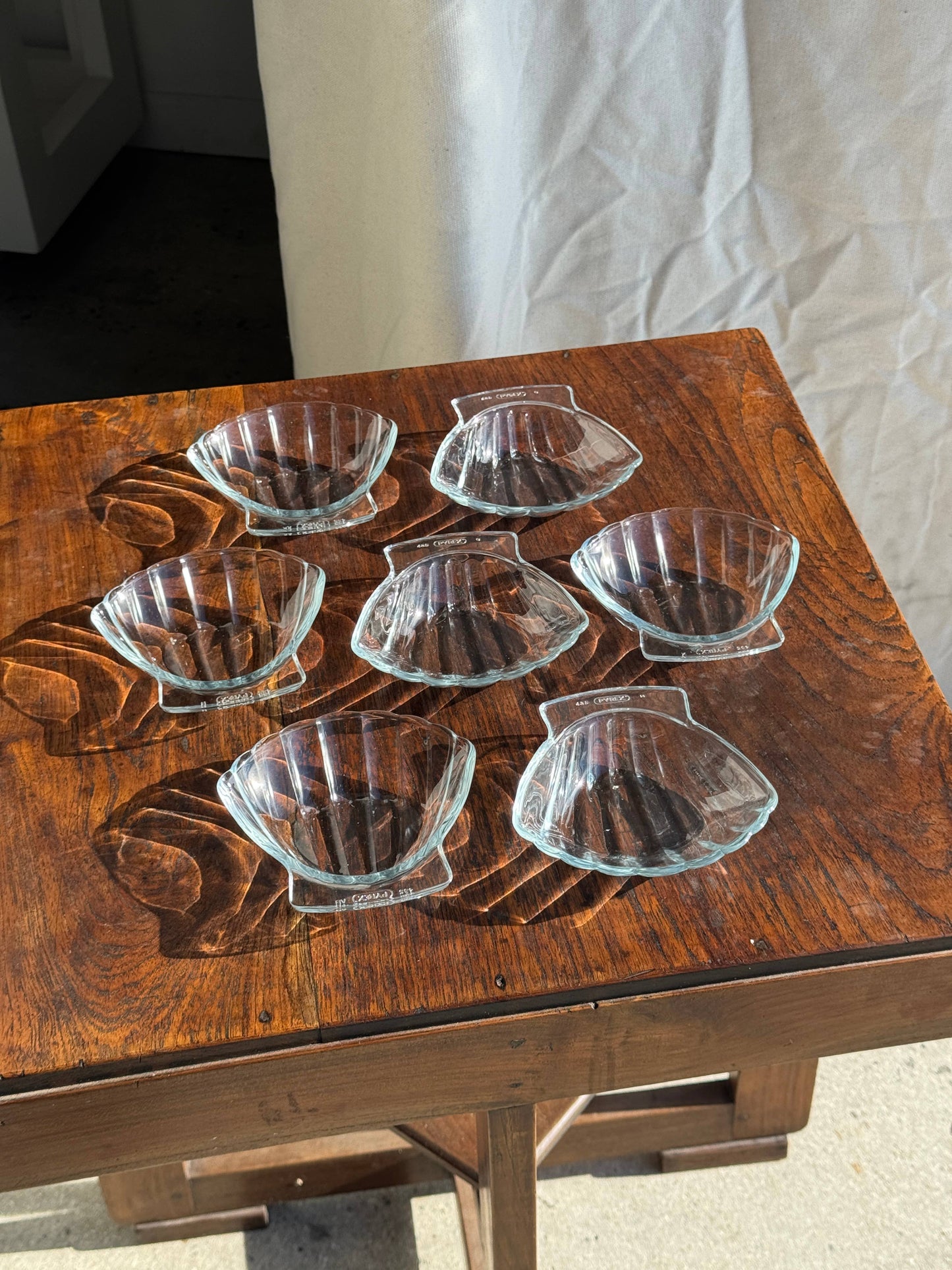 Pyrex France shell-shaped glass dishes